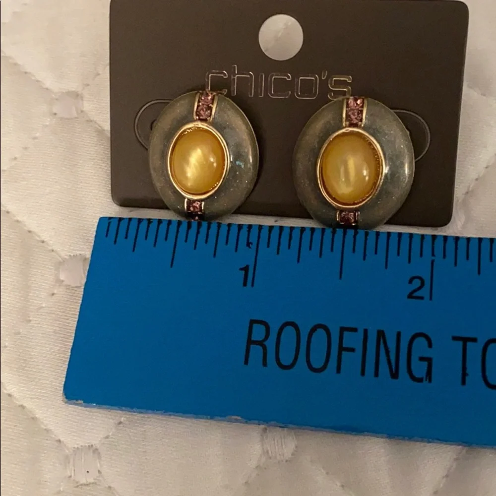 Chico Earring set NWT in gold bag ( pierced ear) - Picture 6 of 6